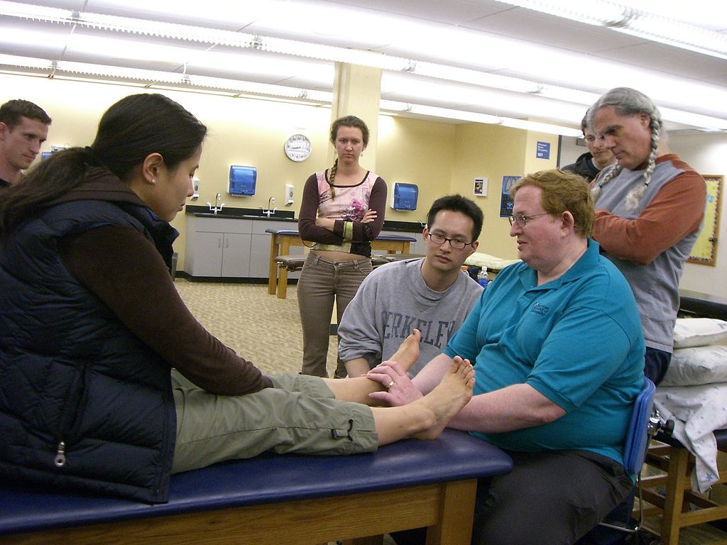 Osteopathy Complements Mainstream Physiotherapy